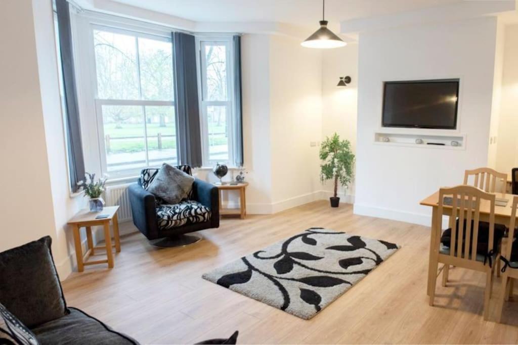 King'S Central Cambridge Apartment Экстерьер фото